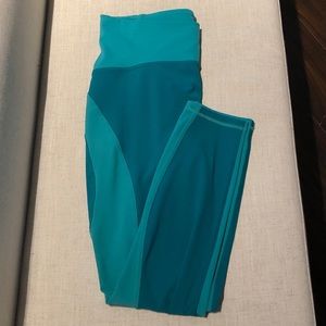 Lululemon yoga pants